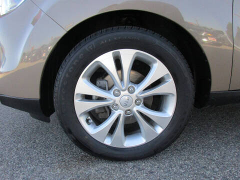 2015 Kia Soul +
