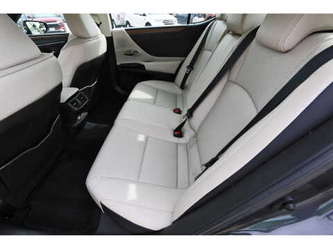 2025 Lexus ES 350