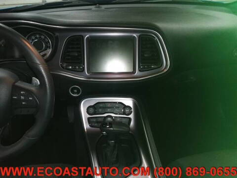 2015 Dodge Challenger R/T Shaker