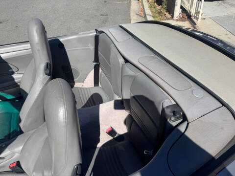 2003 Porsche 911 Carrera 4