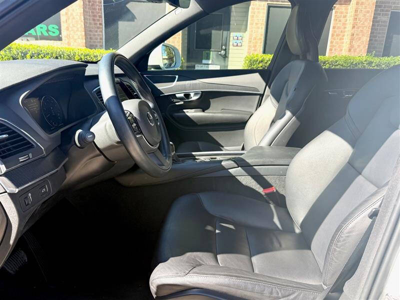 2020 Volvo XC90 T5 Momentum