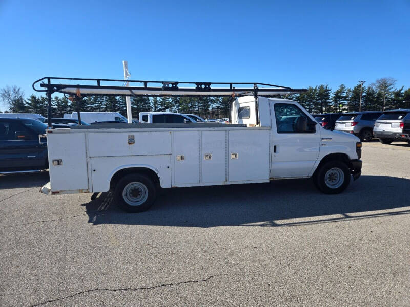 2012 Ford E-350
