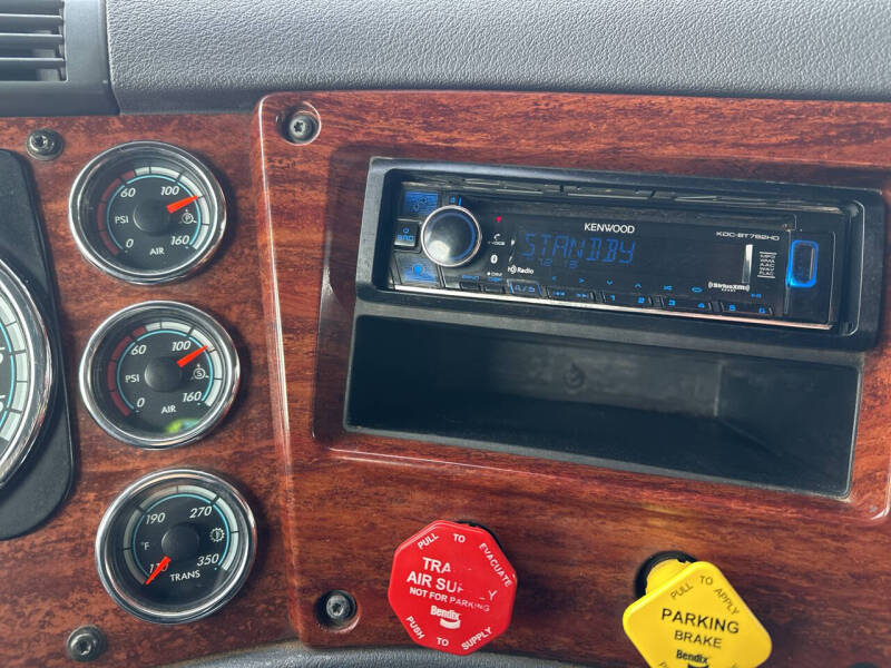 2016 Freightliner Cascadia