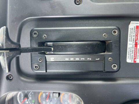 2017 Freightliner M2 106