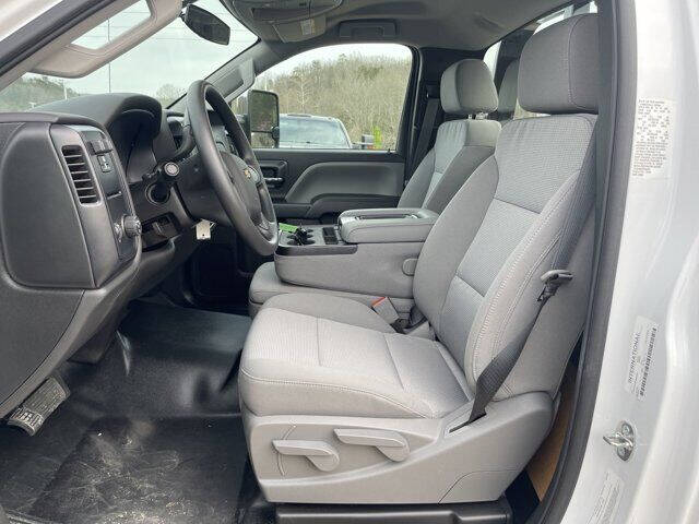 2023 Chevrolet Silverado MD