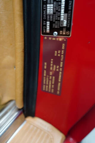 1986 Mercedes-Benz 560-Class 560 SL