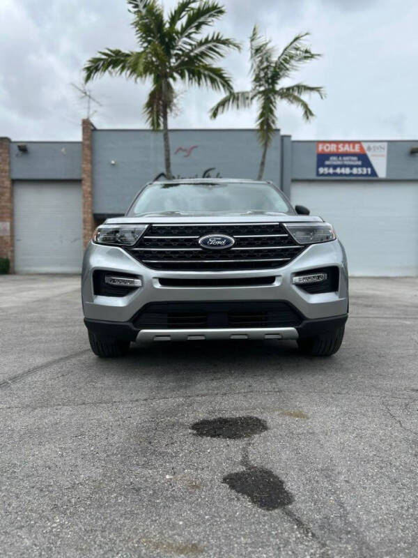 2024 Ford Explorer XLT