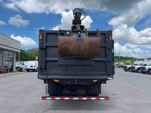2015 Freightliner M2 106