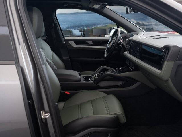 2024 Porsche Cayenne