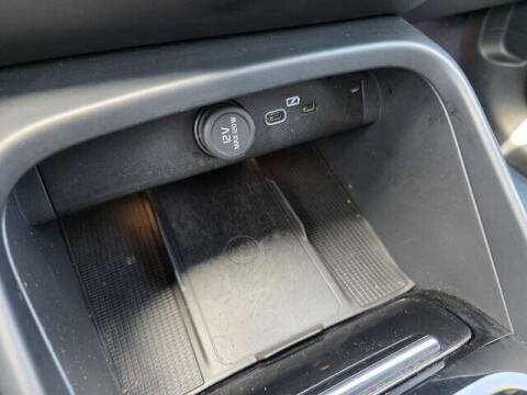 2022 Volvo C40 Recharge Pure Electric P8