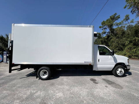 2025 Ford E-Series