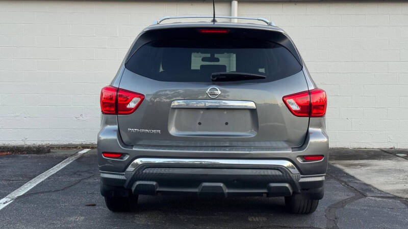 2018 Nissan Pathfinder S