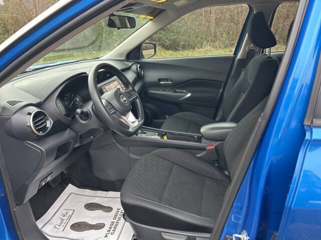 2023 Nissan Kicks SV