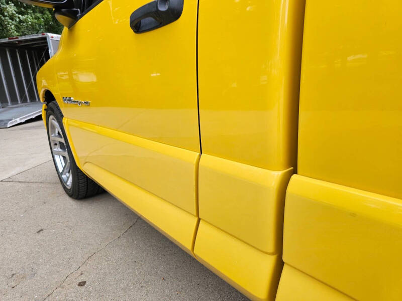 2005 Dodge Ram 1500 SRT-10
