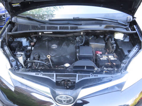 2018 Toyota Sienna LE Mobility 7-Passenger