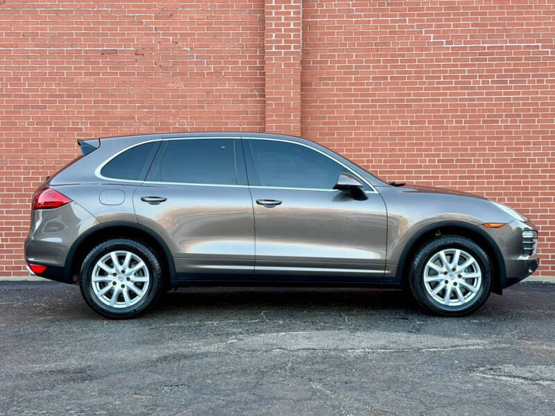 2014 Porsche Cayenne Platinum