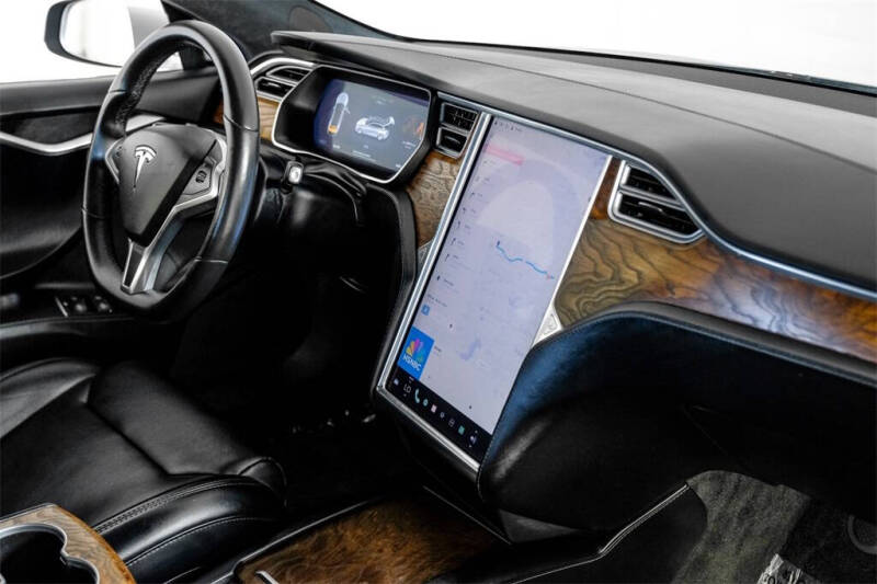 2017 Tesla Model S 75D