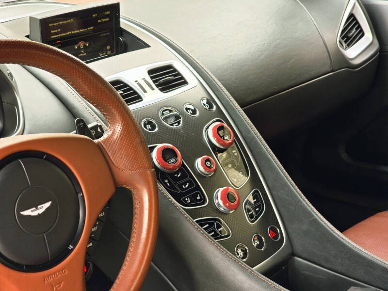 2014 Aston Martin Vanquish