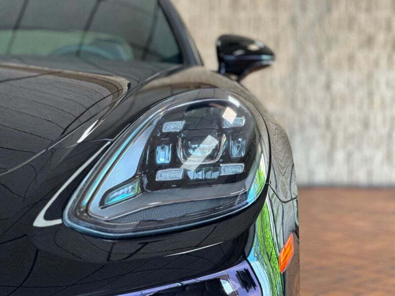 2022 Porsche Panamera