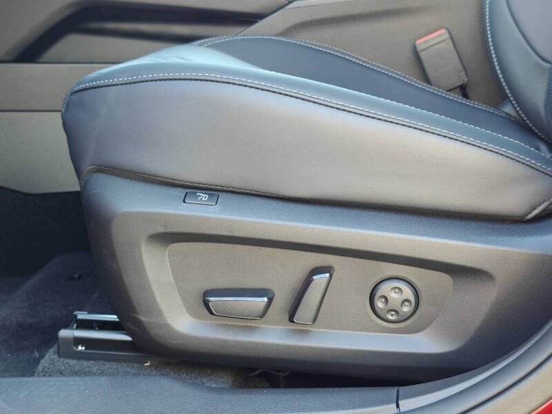 2025 Mitsubishi Outlander PHEV SEL Black Edition