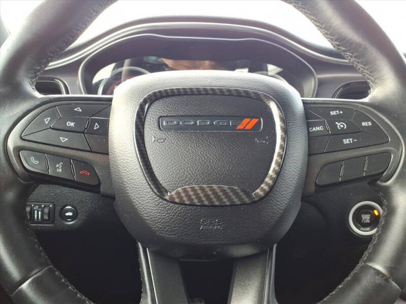 2015 Dodge Challenger SXT