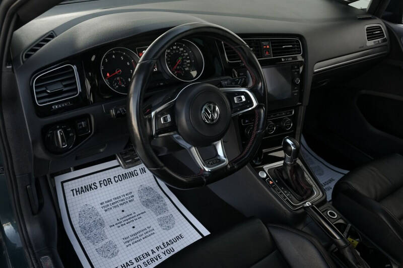 2018 Volkswagen Golf GTI S