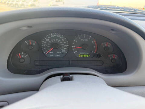 2004 Ford Mustang GT Deluxe