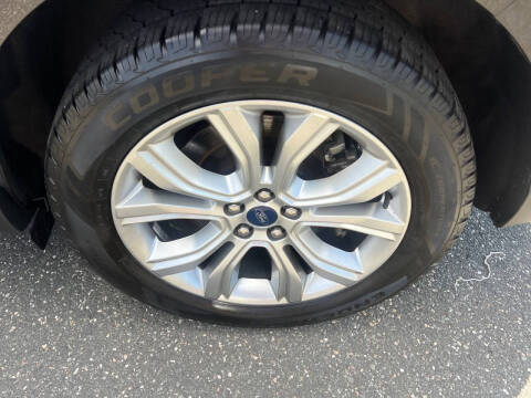 2022 Ford Edge Titanium