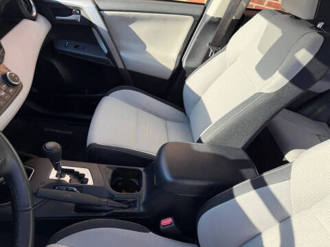 2017 Toyota RAV4 XLE