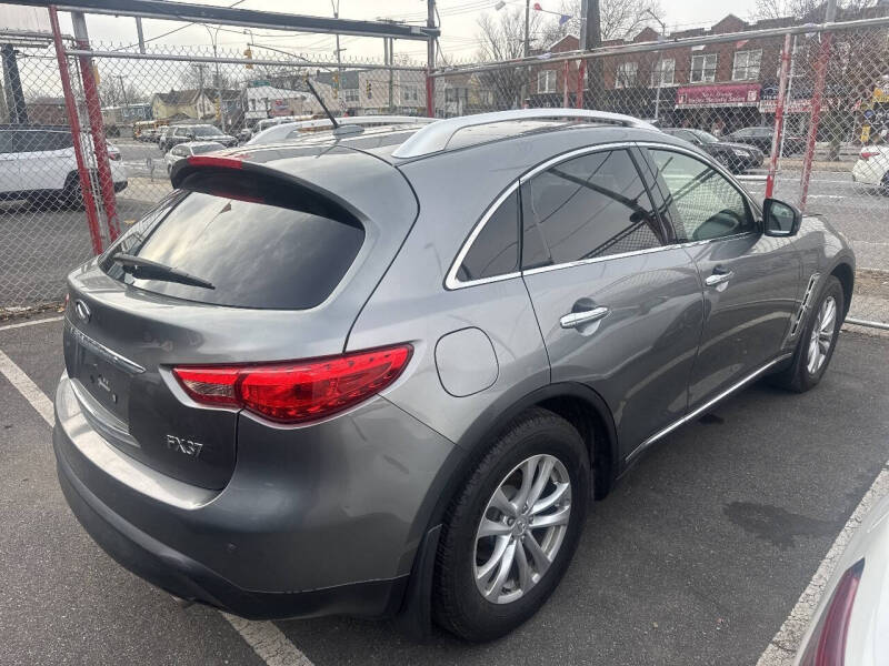 2013 Infiniti FX37
