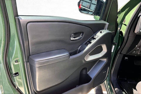 2024 Nissan Frontier SV