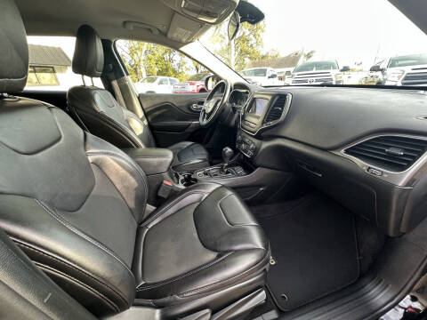 2019 Jeep Cherokee Latitude Plus