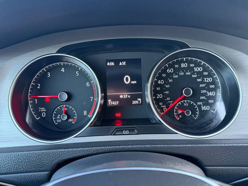 2017 Volkswagen Golf TSI Wolfsburg Edition