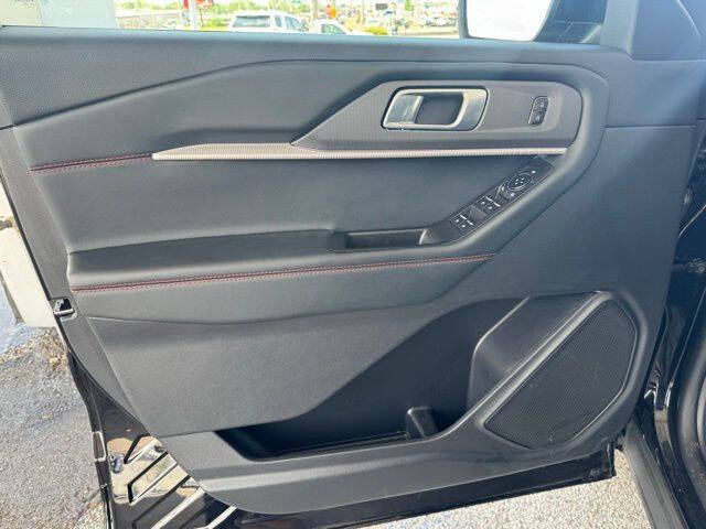 2025 Ford Explorer ST-Line