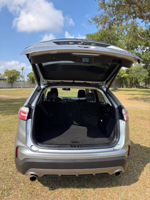 2020 Ford Edge Titanium