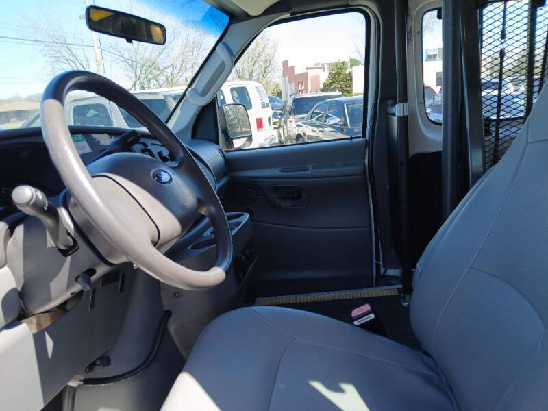 2006 Ford E-Series E-250