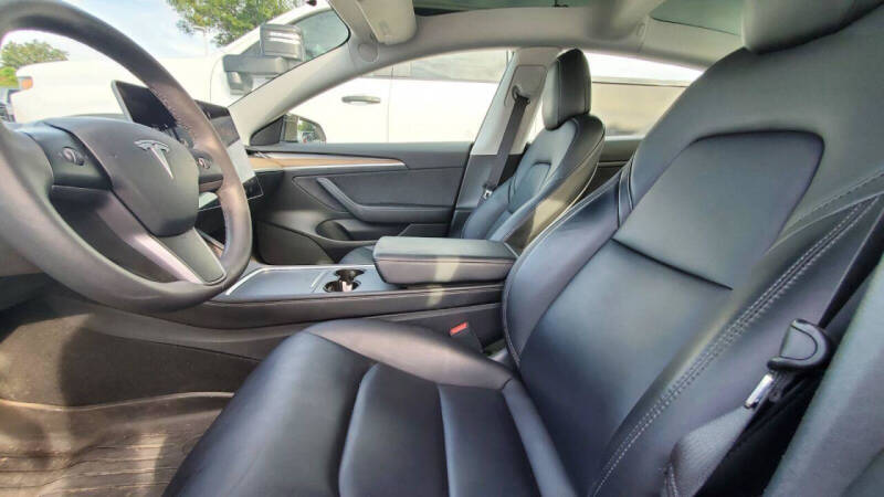 2021 Tesla Model 3 Standard Range Plus