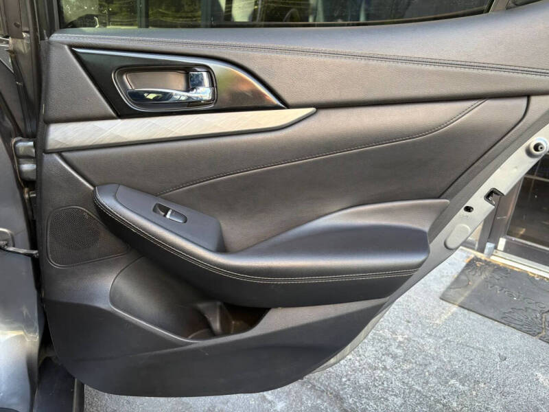 2017 Nissan Maxima