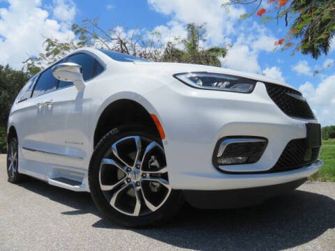 2022 Chrysler Pacifica Pinnacle