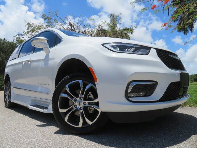 2022 Chrysler Pacifica Pinnacle
