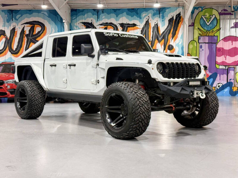 2023 Jeep Gladiator Sport S's photo