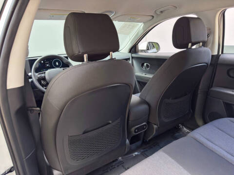 2025 Hyundai Ioniq 5 SE Standard Range