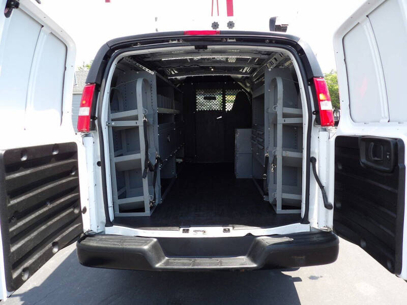 2023 Chevrolet Express 3500