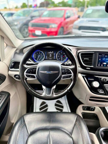 2020 Chrysler Pacifica Touring L
