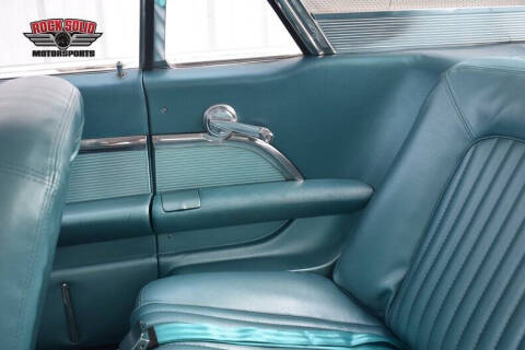 1962 Ford Thunderbird