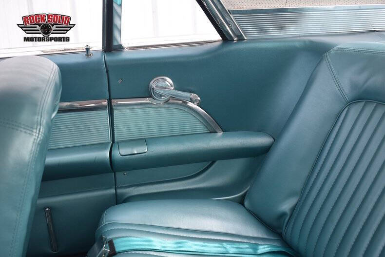 1962 Ford Thunderbird