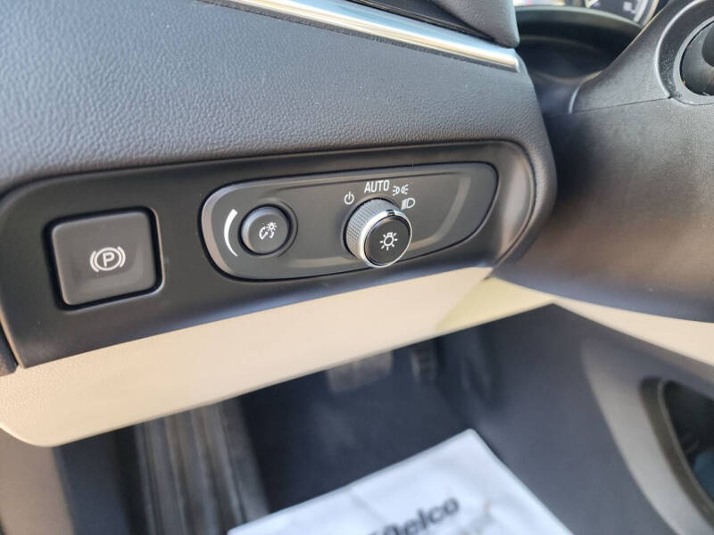 2021 Buick Enclave Essence