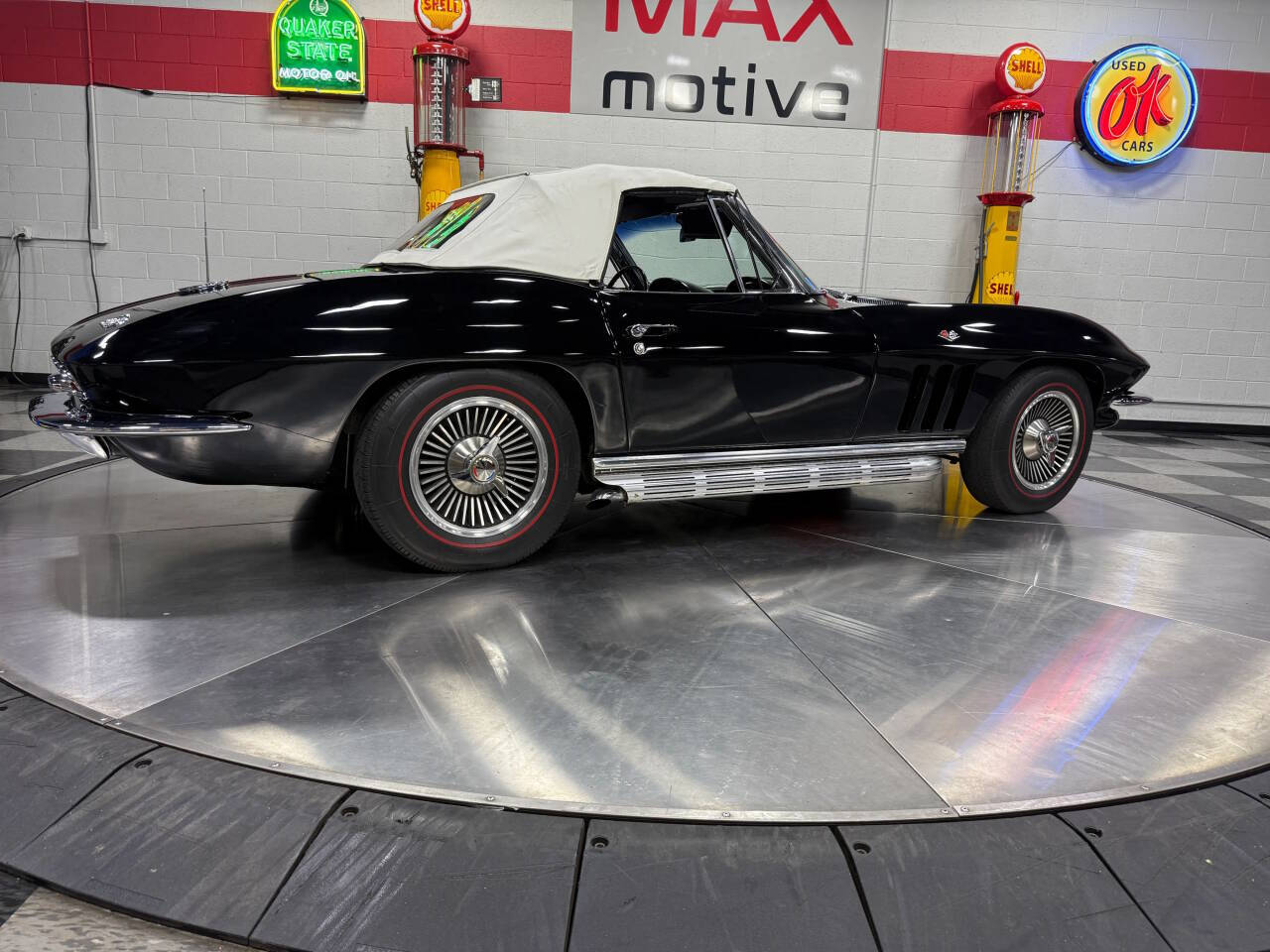 1966 Chevrolet Corvette 136