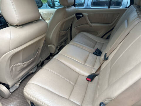 2001 Mercedes-Benz M-Class ML 320