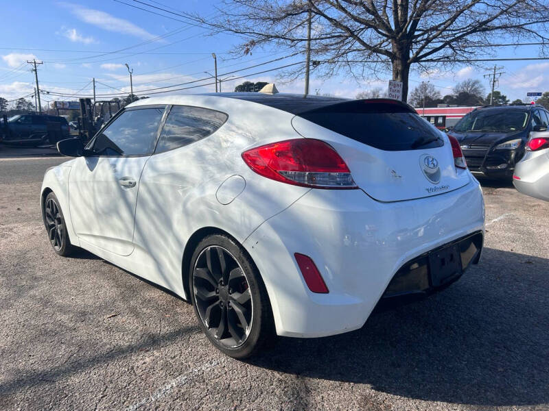 2012 Hyundai Veloster Base photo 7